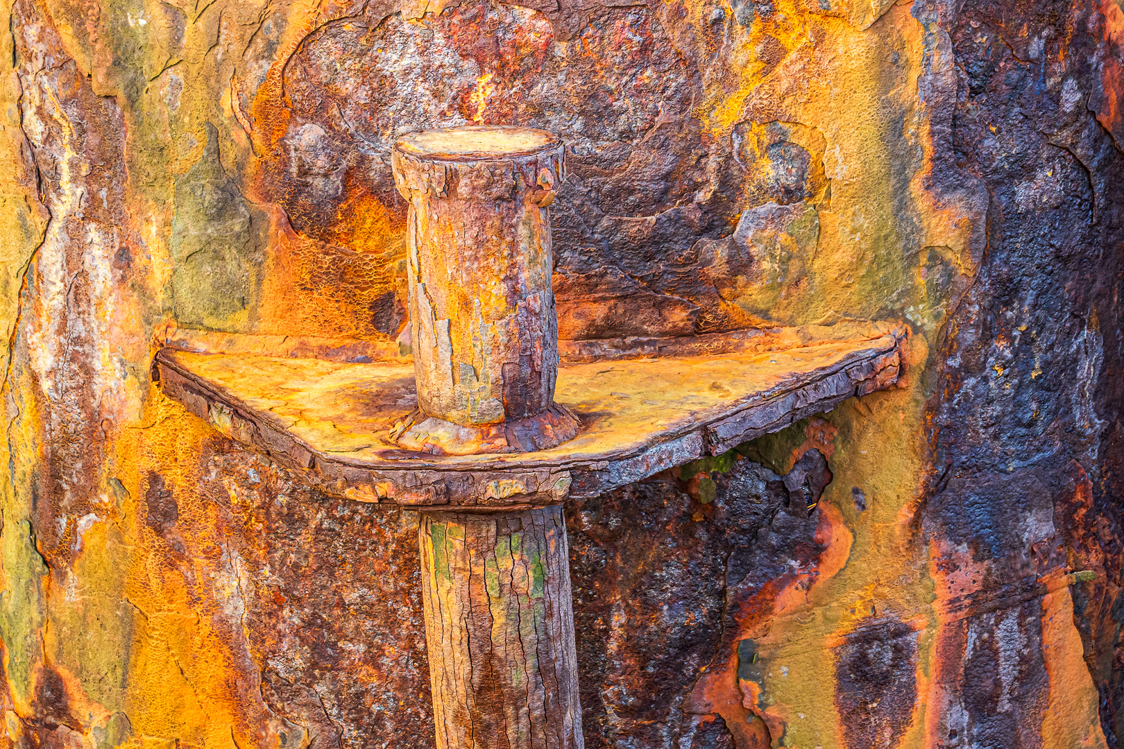 Rostiges Farbenspiel